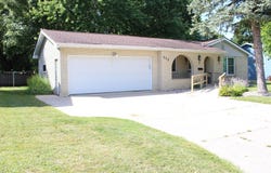 958 Jorgenson Street SE, Hutchinson, MN 55350
