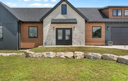 105 Timberview Drive, Seymour, MO 65746