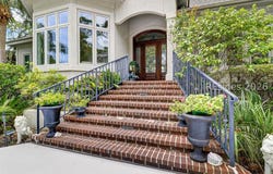 12 Hummock Place, Hilton Head Island, SC 29926