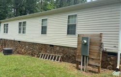 1140 Hayward Dr, Vinton, VA 24179