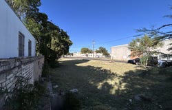 1601 Victoria St, LAREDO, TX 78040