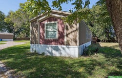 1075 W 8th Street, North Bend, NE 68649