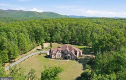 524 S MCDANIEL Lane, SHENANDOAH, VA 22849