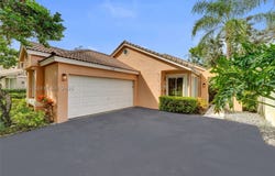 10149 NW 4th St, Plantation, FL 33324