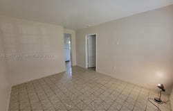 291 E 4th Ave, Hialeah, FL 33010