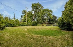 1119 Winthrop Drive, Troy, MI 48083