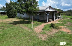 209 Clearview Rd, Flomaton, AL 36441