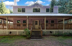 29380 SE OLD RANCH Dr, Estacada, OR 97023