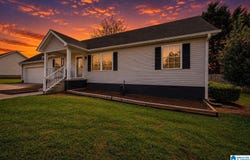 268 WARREN DRIVE, WEAVER, AL 36277