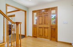 149 Hickory Dr, Delafield, WI 53018