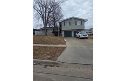 5109 Spencer Drive SW, Cedar Rapids, IA 52404