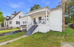 2524 Clovis Street, BLUEFIELD, WV 24701