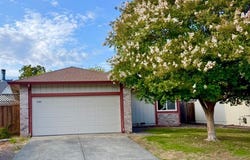 2325 Gads Hill Street, Santa Rosa, CA 95401
