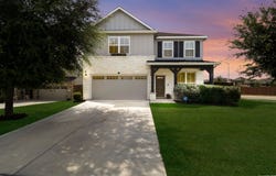 6658 Bowie, Schertz, TX 78108