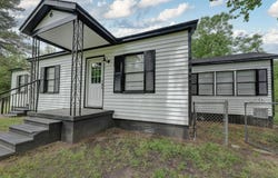 6 Reed Cir, Hooks, TX 75561