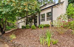 7289 GLACIER Dr, Springfield, OR 97477