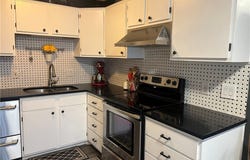 715 Upper Broadway, Corpus Christi, TX 78401