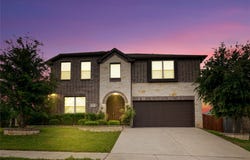 801 Oriel Circle, Fort Worth, TX 76036