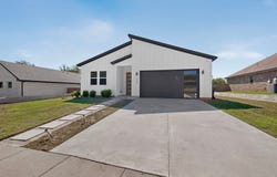 2604 Flora Lane, Denison, TX 75020