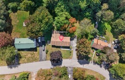 12 Sunset Avenue, Derry, NH 03038