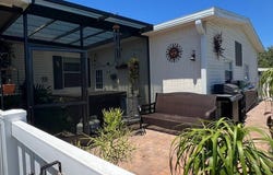 105 Palm Ln E, Parrish, FL 34219