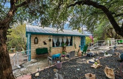 18307 E Lakeview Dr, Jonestown, TX 78645