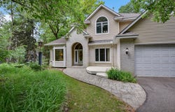1266 Deerwood Drive, Eagan, MN 55123