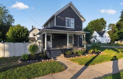 125 E Lincoln Street, Grand Ledge, MI 48837