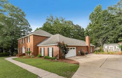 104 Sandy Springs, Dothan, AL 36303
