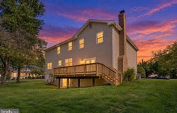 10400 LABRADOR Loop, MANASSAS, VA 20112