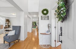 251 N ROYAL OAK St, Newberg, OR 97132