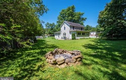 40 SUNSHINE, OAKLAND, MD 21550