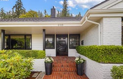 2105 FAIRMOUNT Blvd, Eugene, OR 97403