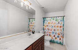 10427 E DIAMOND Avenue, Mesa, AZ 85208