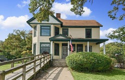 1322 Main Street, Crete, IL 60417