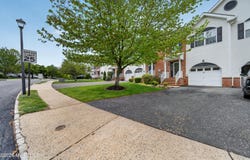 33 Heron Court, Manalapan, NJ 07726