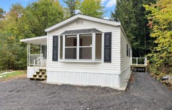 8 Starr Lane, Mount Vernon, ME 04352