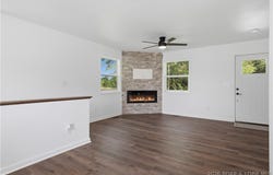 641 Hwy Y, Eldon, MO 65026