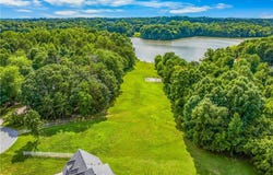 1401 Whites Mill Road, High Point, NC 27265