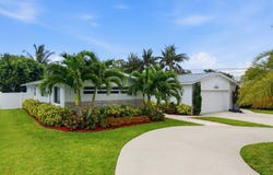 2020 NE 26th Street, Lighthouse Point, FL 33064