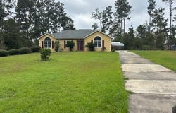 301 Ridge Lane, Douglas, GA 31533