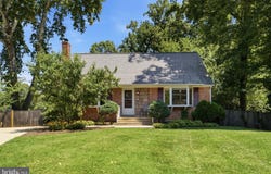 8923 CROMWELL, SPRINGFIELD, VA 22151