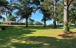 176 STADIUM CIRCLE, Vernon, AL 35592