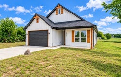 1621 County Road 4764, Boyd, TX 76023