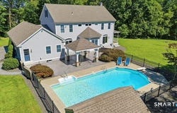 8 Red Brook Lane, Ledyard, CT 06339