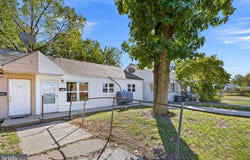 211 PILGRIM Road, NEW CASTLE, DE 19720