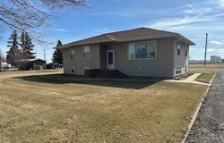 901 N Central Ave, Sidney, MT 59270