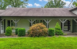 2502 County Road 6380, West Plains, MO 65775