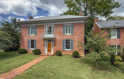 321 S MAIN ST, LEXINGTON, VA 24450