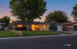 1548 Rocking W Dr, Bishop, CA 93514